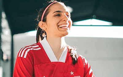Conoce el testimonio de la egresada de IICG Daniela Zamora, seleccionada nacional de fútbol femenino