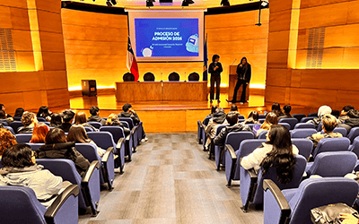 Jornada Vocacional de Negocios, Economía y Derecho reunió a más de 170 asistentes