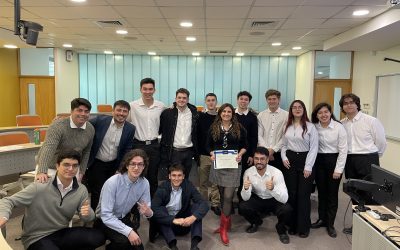 Cursos con metodología de Aprendizaje Vinculado con el Medio (AVM) en la FEN