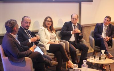 FEN U. de Chile reúne a autoridades tributarias en primer conversatorio sobre el ciclo de vida del contribuyente